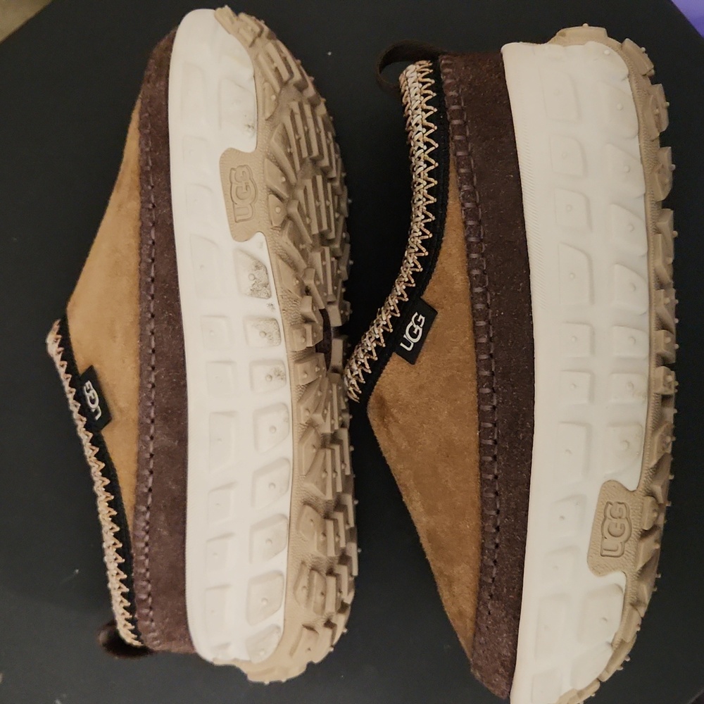 UGG Women's Venture Daze Size 9 Chestnut